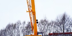 Кран-подъёмник 25-30 тонны 32,5 метра